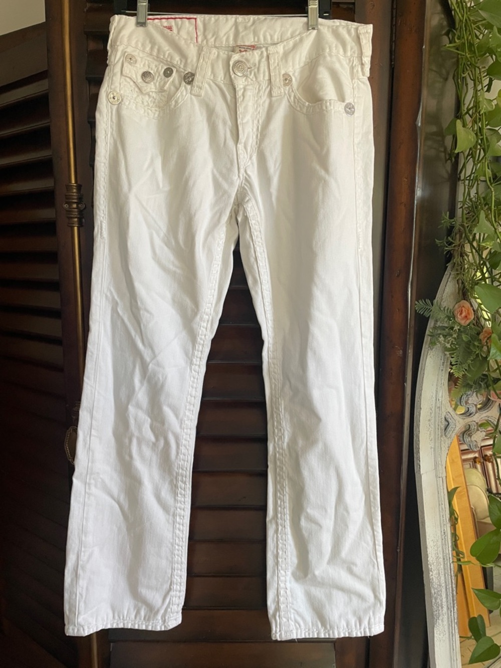 True Religion Ricky White Jeans 31 Silver Buttons 32 Inseam